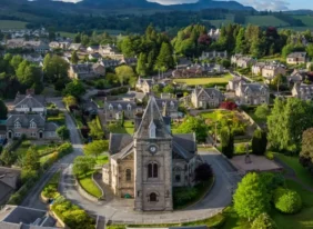 sonas_christian_holidays_pitlochry